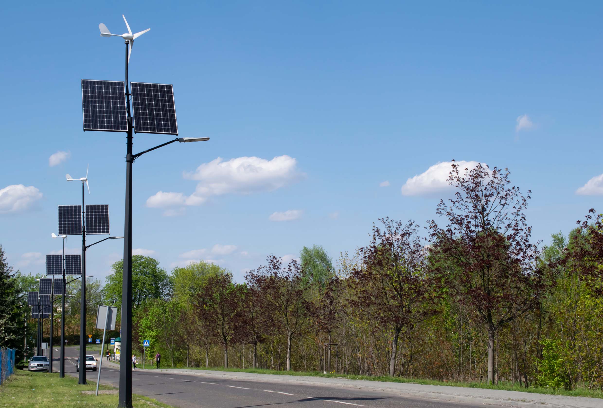 solar and wind powered street lighting