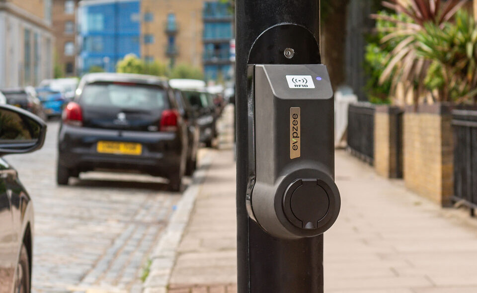 on-street on-column ev charger